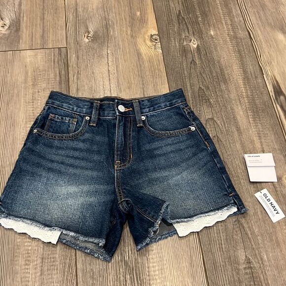 Old Navy Shorts High-Rise - Picture 8 of 8